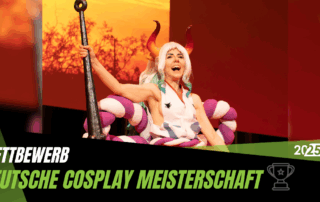 Cosplayerin als Werbebild für die DCM.